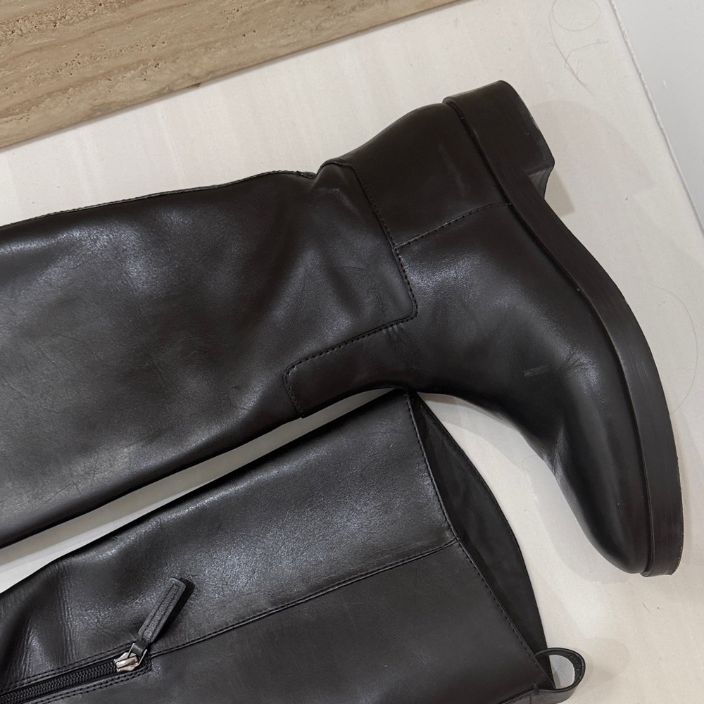 Black Knee-High Leather Boots - Picture 4 of 5